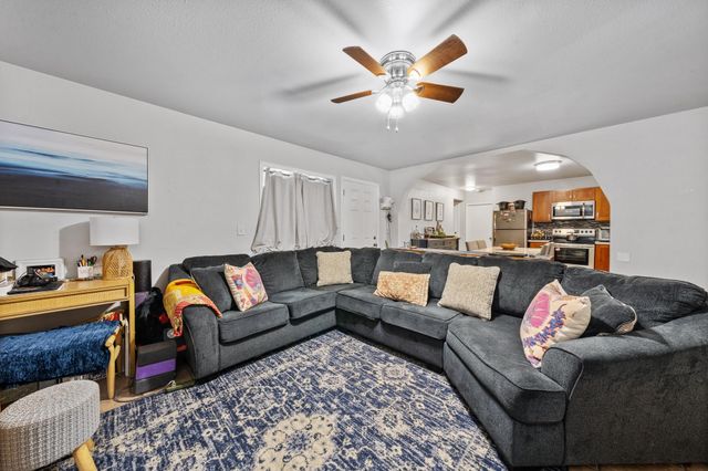 190 Eleu Pl, Kihei, HI 96753