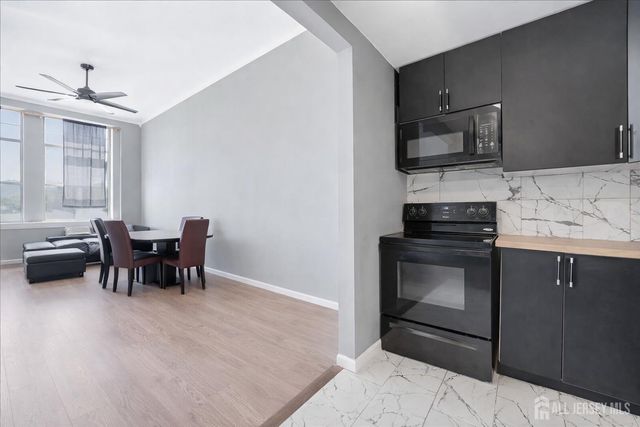 434 Lawrence Street 18, Perth Amboy, NJ 08861