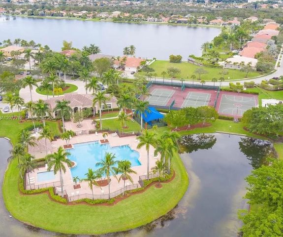 18724 SW 16th Street, Pembroke Pines, FL 33029