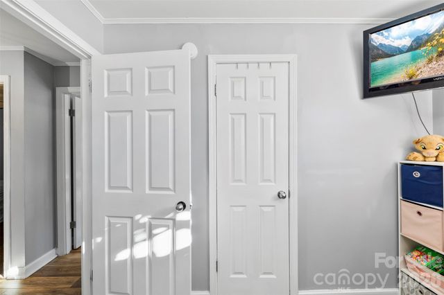 652 Dallas Spencer Mountain Road, Dallas, NC 28034