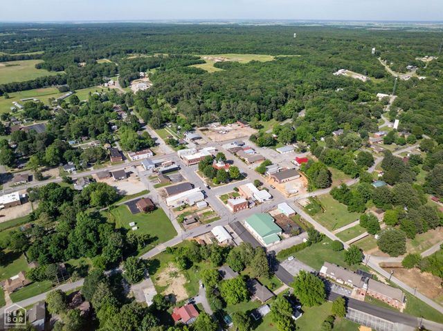 312 N East Street, Harrisburg, AR 72432