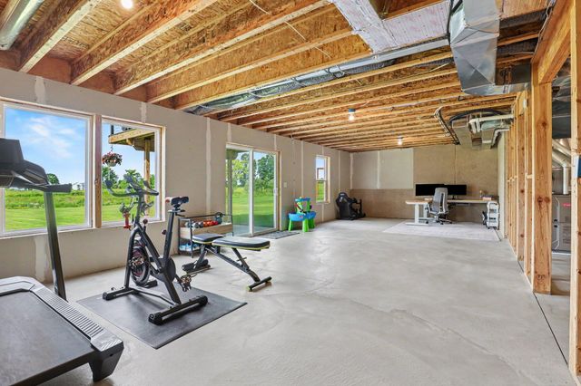 5900 Crossmoor Street SE, Caledonia, MI 49316