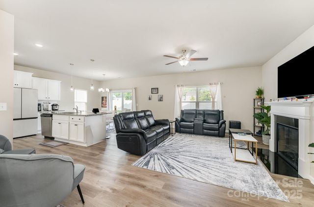 4037 Stoneygreen Lane 63, Charlotte, NC 28215
