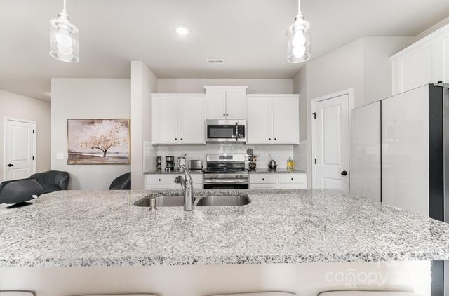 4037 Stoneygreen Lane 63, Charlotte, NC 28215