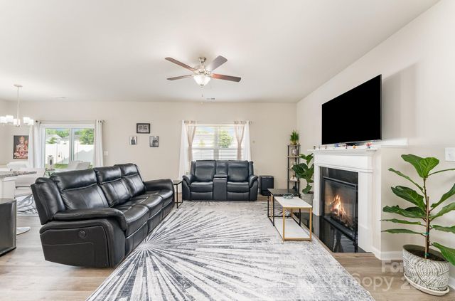 4037 Stoneygreen Lane 63, Charlotte, NC 28215