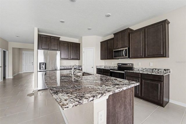 32003 CONCHSHELL SAIL STREET, Wesley Chapel, FL 33545