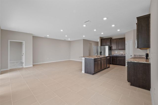 32003 CONCHSHELL SAIL STREET, Wesley Chapel, FL 33545