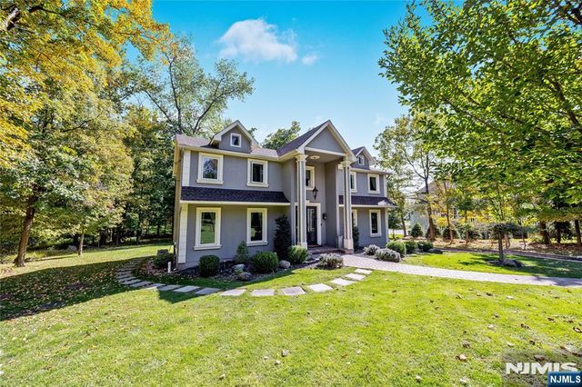 34 Carlough Road, Upper Saddle River, NJ 07458