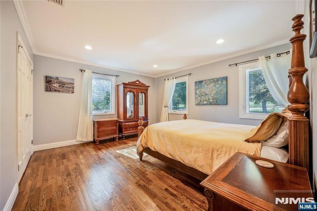 34 Carlough Road, Upper Saddle River, NJ 07458