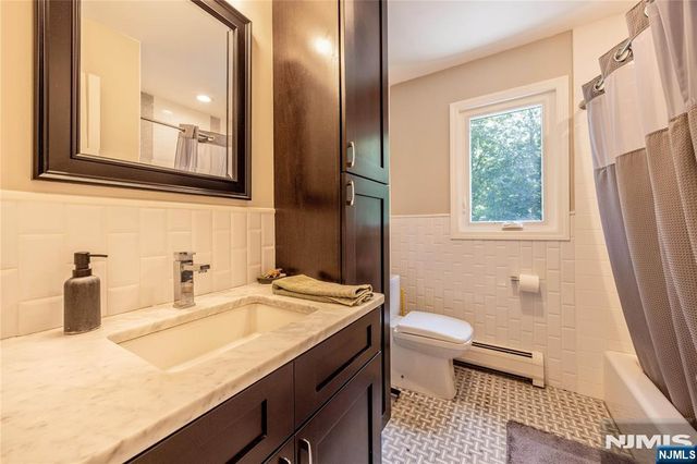 34 Carlough Road, Upper Saddle River, NJ 07458