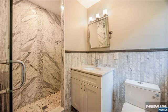 34 Carlough Road, Upper Saddle River, NJ 07458