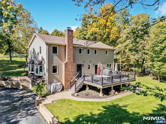 34 Carlough Road, Upper Saddle River, NJ 07458