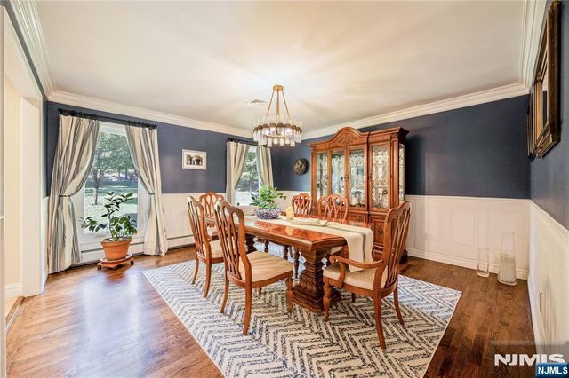 34 Carlough Road, Upper Saddle River, NJ 07458