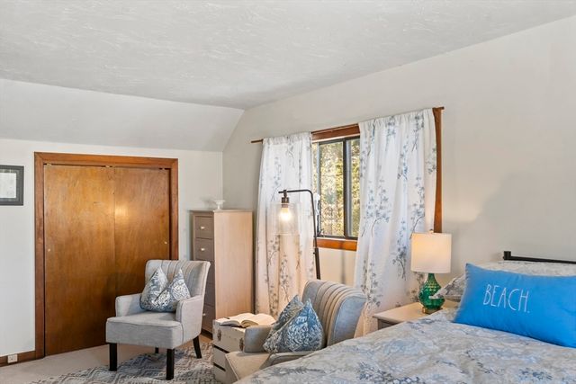 90 Schoolhouse Road 14, Edgartown, MA 02539