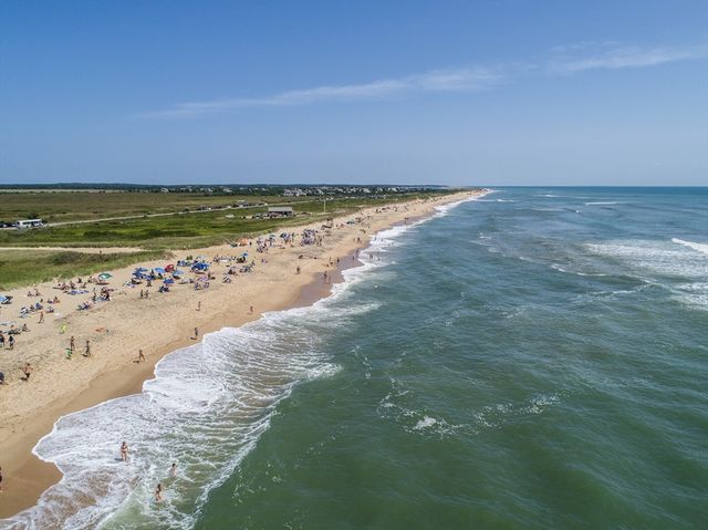 90 Schoolhouse Road 14, Edgartown, MA 02539