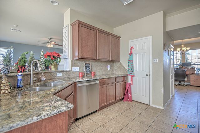 6108 Sue Anne Drive, Killeen, TX 76542