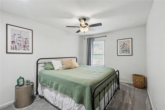8004 WESTGATE Drive, Lenexa, KS 66215