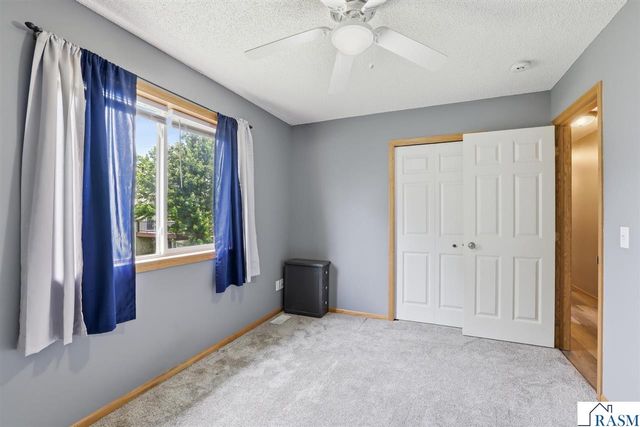 961 Ivy Hills Road, Belle Plaine, MN 56011