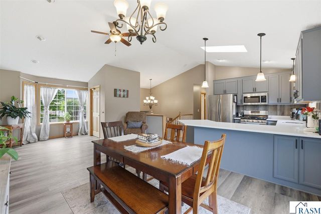 961 Ivy Hills Road, Belle Plaine, MN 56011