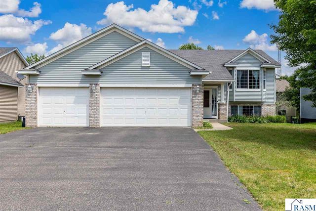 961 Ivy Hills Road, Belle Plaine, MN 56011