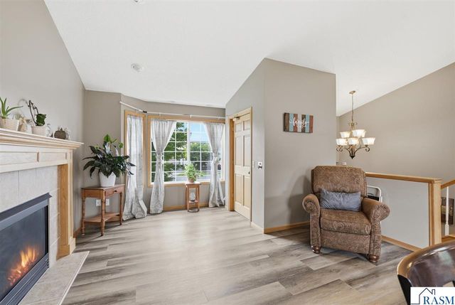 961 Ivy Hills Road, Belle Plaine, MN 56011