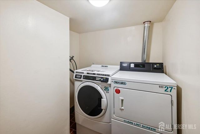 150 OVERLOOK Avenue 15 E, Hackensack, NJ 07601