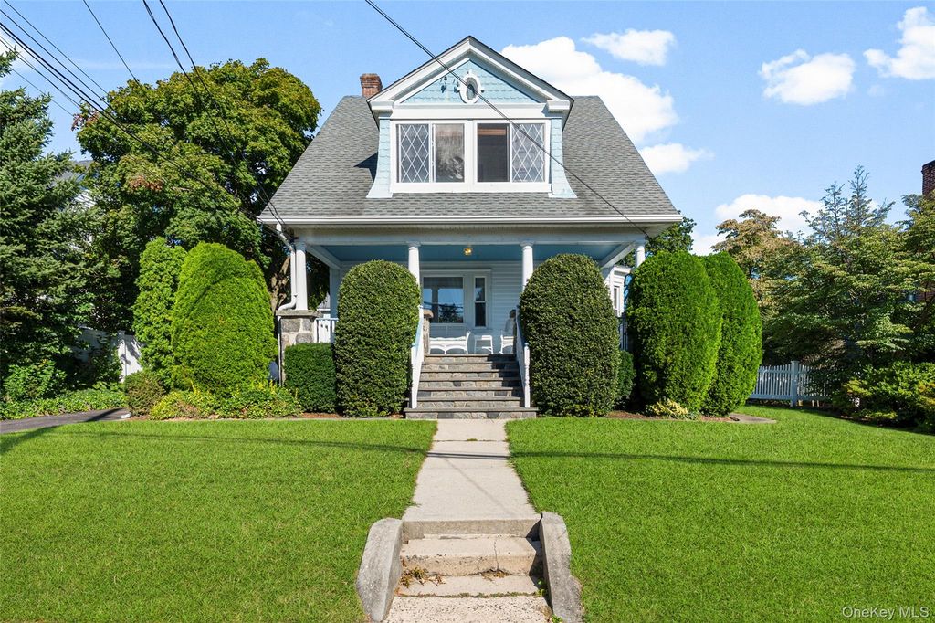 18 Coakley Avenue, Harrison, NY 10528 — exterior