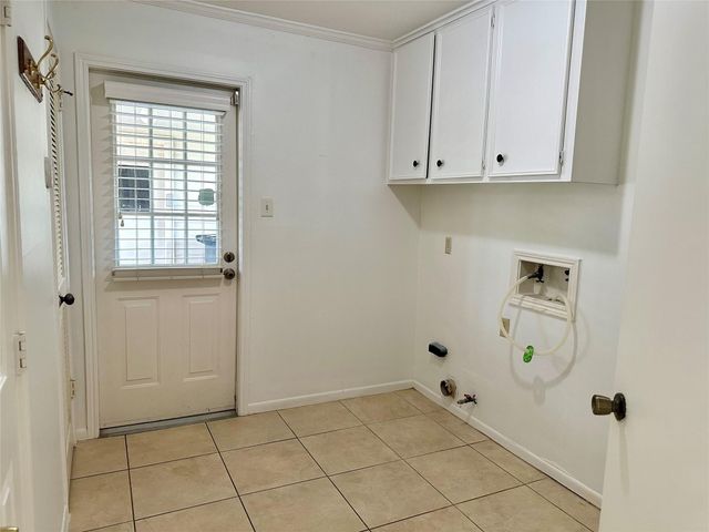 10902 Olympia Drive, Houston, TX 77042