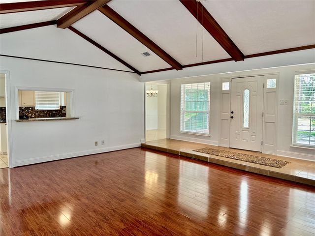 10902 Olympia Drive, Houston, TX 77042