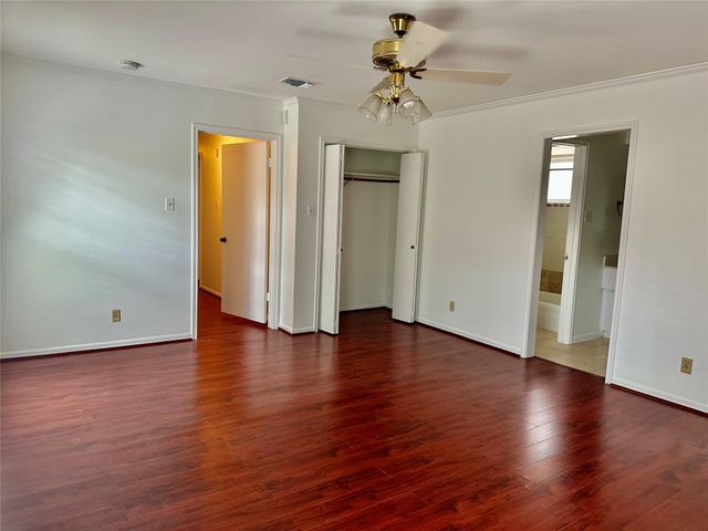 10902 Olympia Drive, Houston, TX 77042