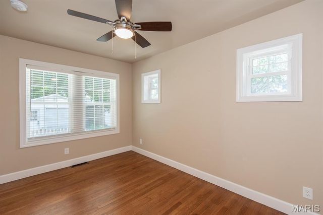 7420 Richmond Place, Maplewood, MO 63143