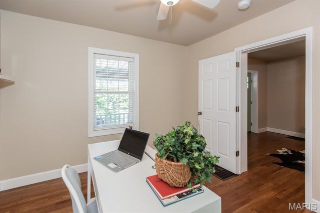 7420 Richmond Place, Maplewood, MO 63143