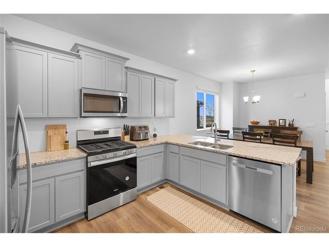 28274 E 8th Pl, Watkins, CO 80137