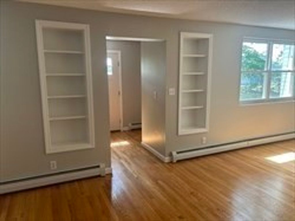 40 Montcalm Street 1, Chicopee, MA 01020