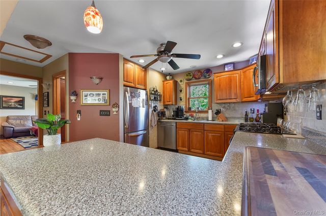 94 Randall Street, Florida, NY 10921