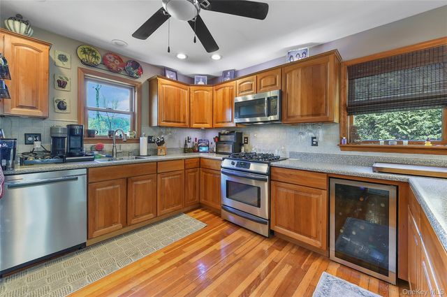 94 Randall Street, Florida, NY 10921