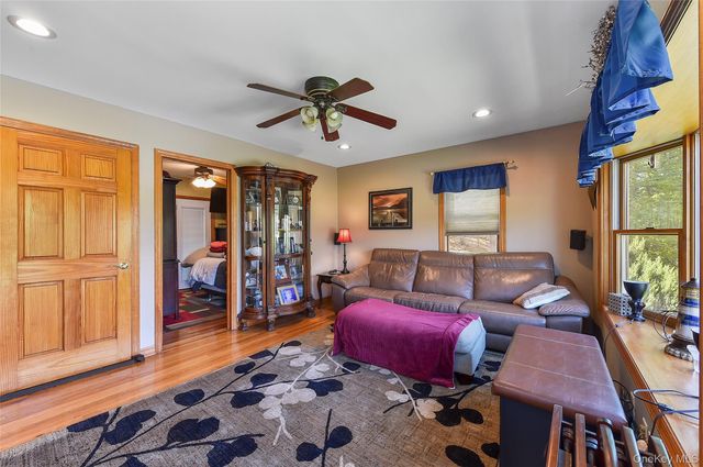 94 Randall Street, Florida, NY 10921