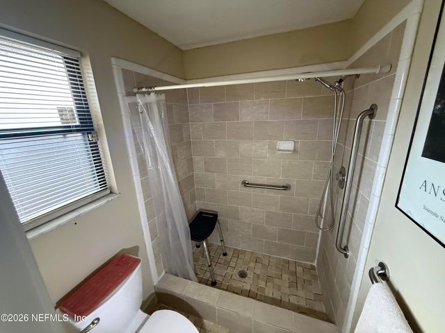 5496 LA MOYA Avenue, Jacksonville, FL 32210