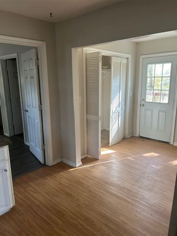 307 S Jernigan Street, Bells, TX 75414