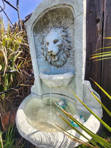 5830 Woodleigh Dr, Carmichael, CA 95608