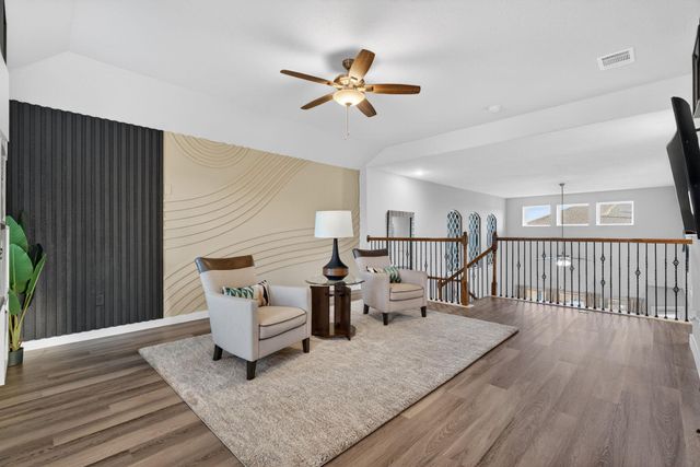 157 Firethorn DR, Buda, TX 78610