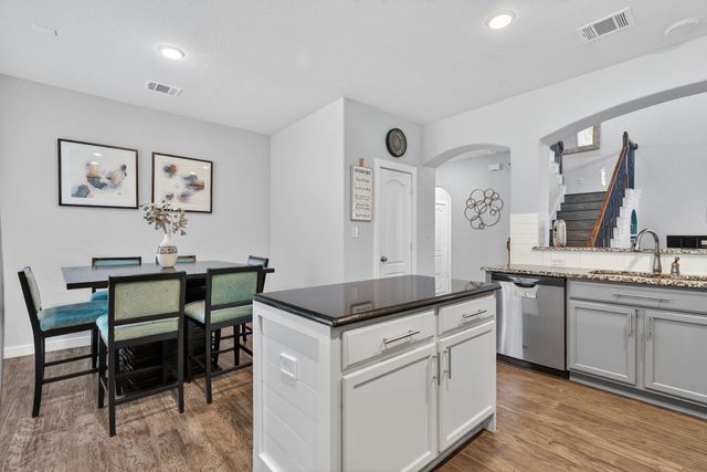 157 Firethorn DR, Buda, TX 78610