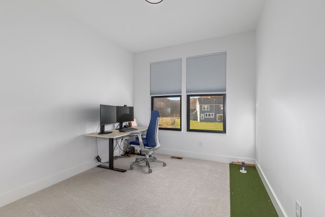 215 Gehl Avenue SW, Walker, MI 49534