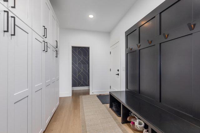 215 Gehl Avenue SW, Walker, MI 49534