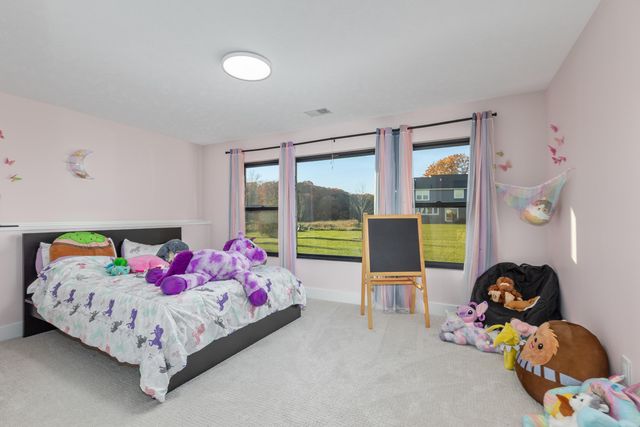 215 Gehl Avenue SW, Walker, MI 49534