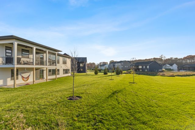 215 Gehl Avenue SW, Walker, MI 49534