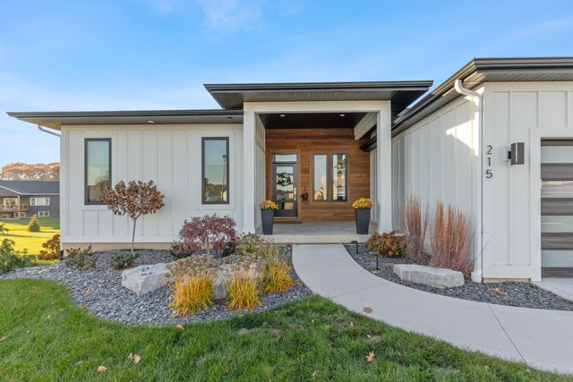 215 Gehl Avenue SW, Walker, MI 49534