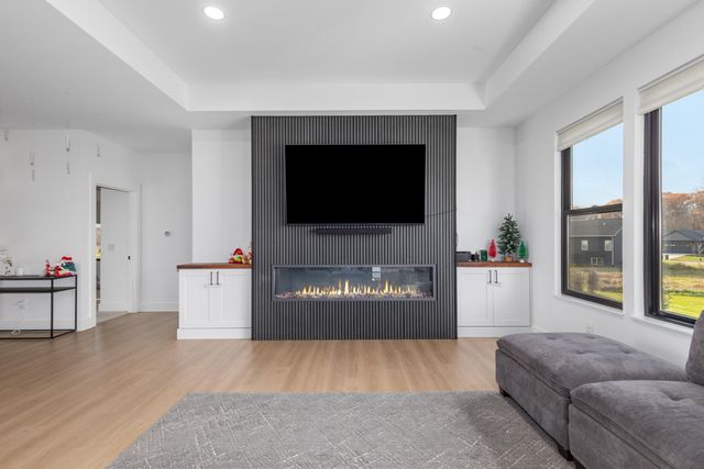 215 Gehl Avenue SW, Walker, MI 49534