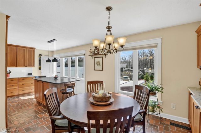 19825 Deer Run Lane, Strongsville, OH 44149