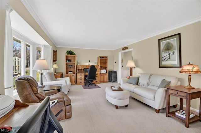 19825 Deer Run Lane, Strongsville, OH 44149